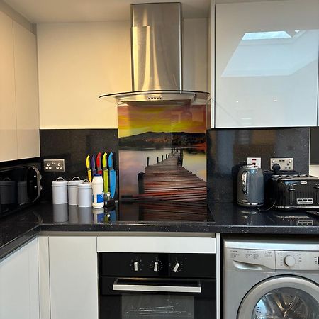 היי וויקומב Newly Build 2Br Property With Free Parking מראה חיצוני תמונה