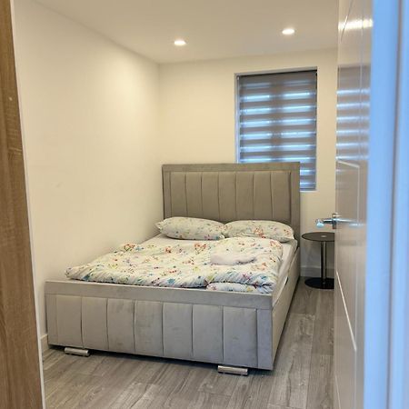 היי וויקומב Newly Build 2Br Property With Free Parking מראה חיצוני תמונה